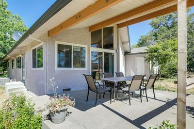 4 Mi to Folsom Lake: Modern Home w/ Patio!