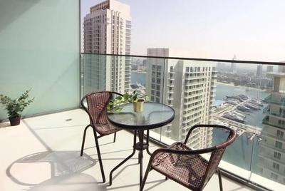 Luxury StayCation - Beachfront Apartment With Fantastic Palm Views
