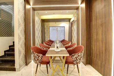 Hotel Armani Suites