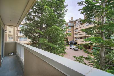 Modern and Updated St James Premium 3 Bedroom Residence 3 Condo by RedAwning