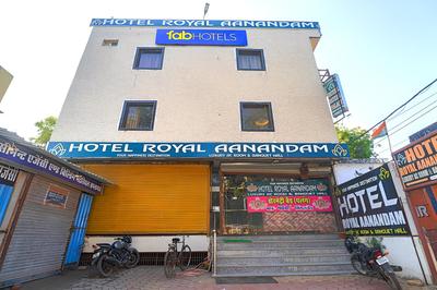 Fabhotel Royal Aanandam