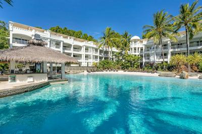 Elysium Private Apartments at The Beach Club