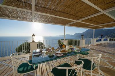 Luxury Villa Malika - Breathtaking View of Capri and Positano
