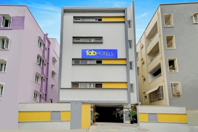 Fabhotel R3 Atmos