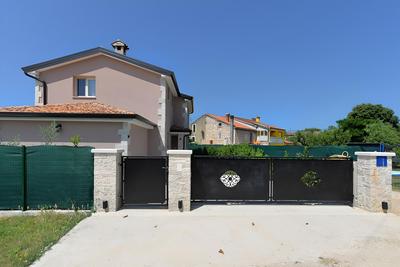 House 1924