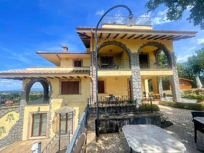 Pool and Jacuzzi - Stunning Villa in Umbria - Sleeps 24 - Bolsena Lake View
