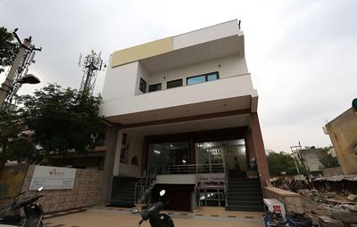 OYO 15733 A-1 Residency
