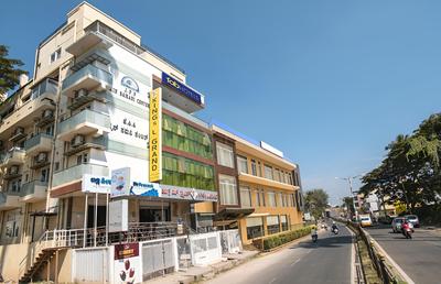 FabHotel Kings L Grand