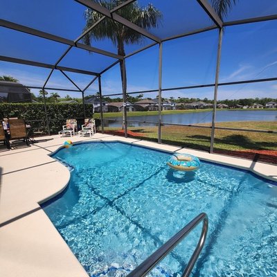 LKB4705AW 4 Bedroom villa in Lake Berkley 4 Home