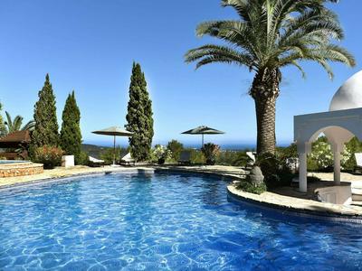 Holiday Home With Alfresco Dinning