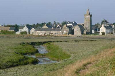 Holiday Home With sea View in Portbail