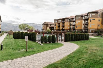 Lakefront Beachfront top Floor Condo w Pool, Billede 2