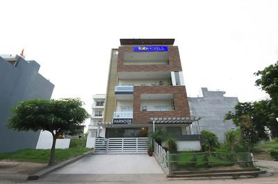 Fabhotel Harnoor House