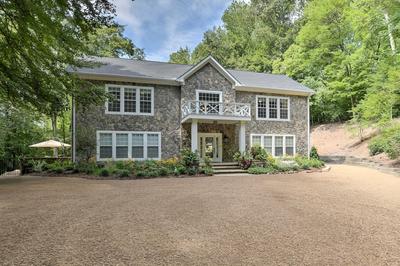 Butterfly Creek Columbus Estate on 3 Acres!