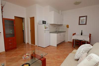 Jovize - Free Parking - A6