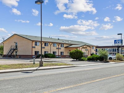 Luxury Inn