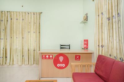 OYO 11592 Hotel Red Carpet Residence