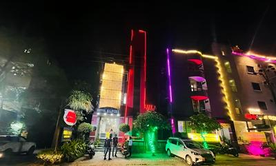 Hotel Alpine By The Golden Taj Group