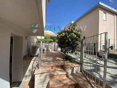 Apartment in the Bagno Venere Area-rif Venere