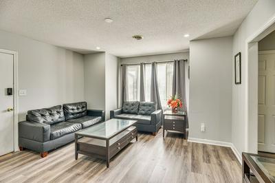 2 Mi to Waterfront: Walkable Fall River Apartment!