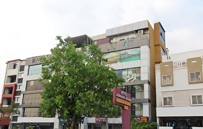 Treebo Trend Abinand Grand Bhel