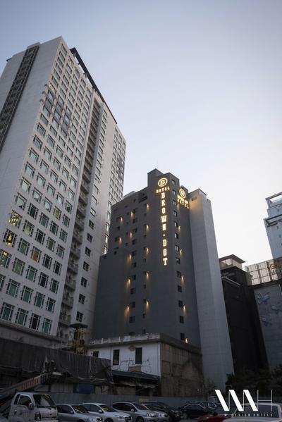 Browndot Hotel - Gold