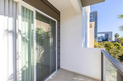 Heaven on Hollywood Furnished Apts - Vine