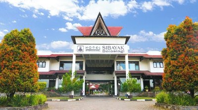 Hotel Sibayak International