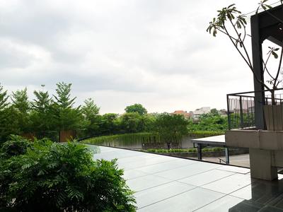 Comfy and Modern Look 1BR LRT City Jatibening Apartment