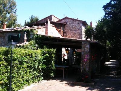 La Pergola, Holiday Home in Tuscany on the Hill and Near the Sea, for 2 - 2