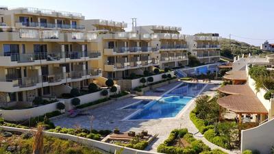 Elegant, Modern With Shared Swimming Pools