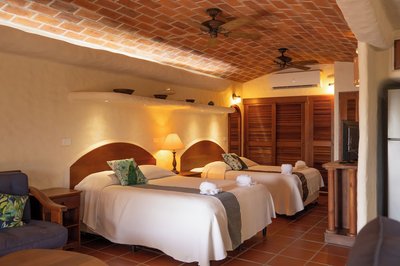 Pelican Eyes Hotel and Resort