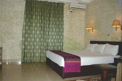 Bestway Luxury Suites