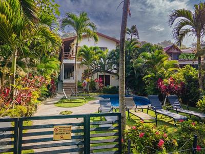 Ola Bonita BeachFront Apart Hotel