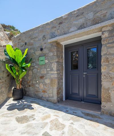 Ikies of Mykonos