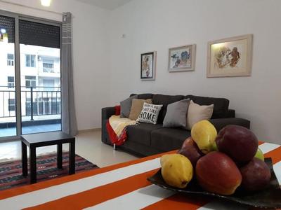 2 Bed Apt Sleeps 6 -balcony - 5-mins From Seaside