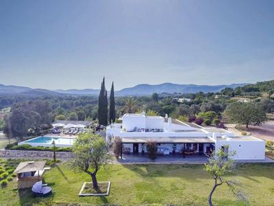 Rural Hideaway Villa in Stcarlos