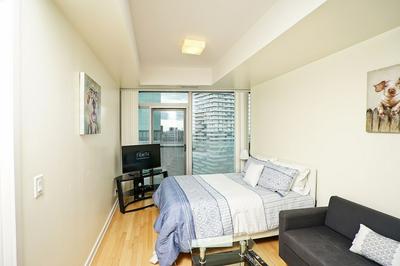 RivetStays - The Social