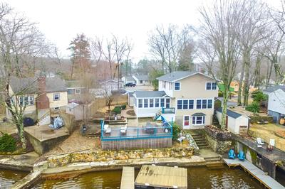 Classic Waterfront Home on Lake Maspenock w/ Grill