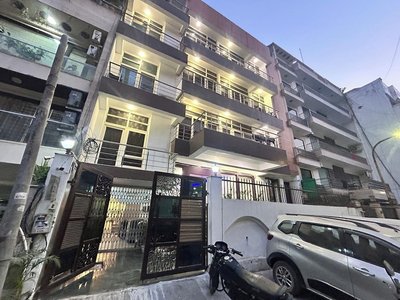Hotel 82 Inn