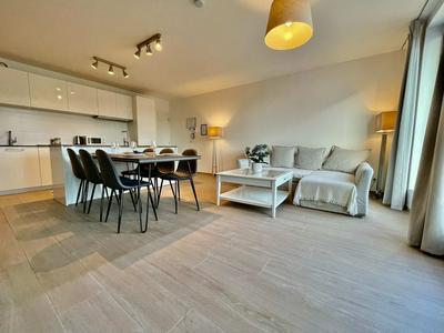 Modern 2BR 1.5 BA Near Diamond District by Oneluxstay