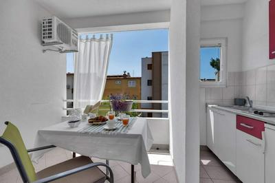Ivica - 100m From the Beach - SA1 Ljubicasti