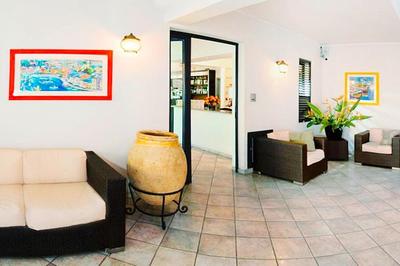Holiday Flat in Pretty Residence With Communal Pool in Pietra Ligure