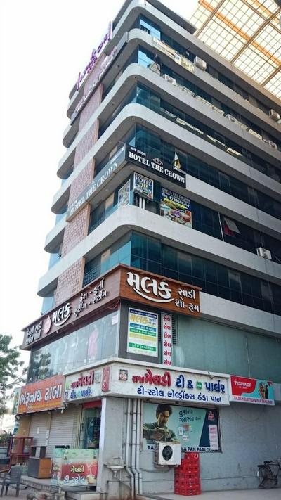 Goroomgo The Crown Ahmedabad