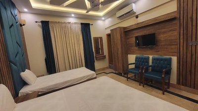 Karachi Travelodge Guest House