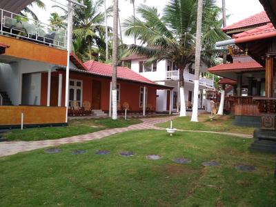 Black Beach Resort
