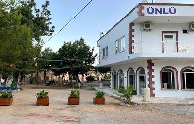Ünlü Konaklama Kafe