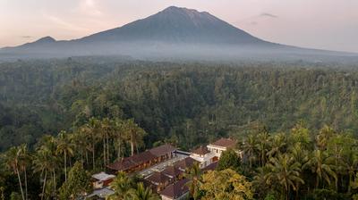 Tapa Agung View