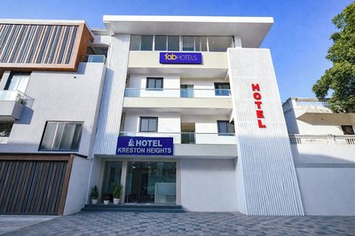 Fabhotel Kreston Heights
