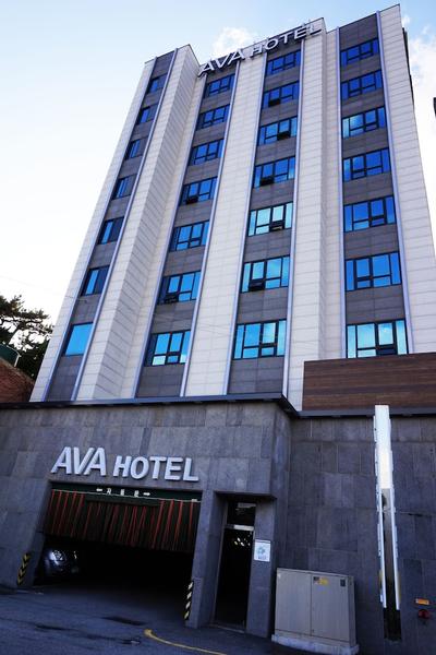 Ava Hotel
